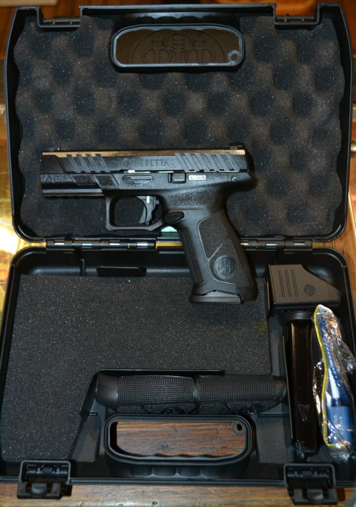 BERETTA APX A1