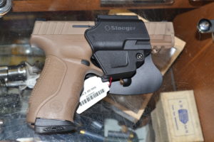 Stoeger STR-9 FDE armurerieBERNIZAN