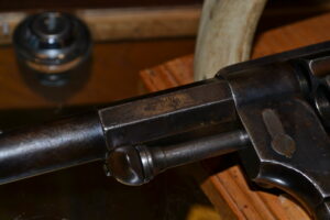 Revolver 1874 Chamelot armureie Berenizan Bayonne