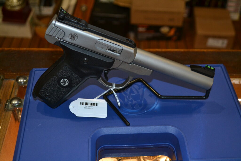 Smith &Wesson VICTORY 22LR ARMURERIE BERNIZAN -ARMURERIE BAYONNE